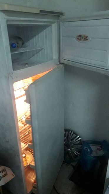 таатан холодильник: 170 * * 170 см 170, В наличии
