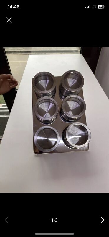 Другие аксессуары для кухни: Магнитные тары для сыпучих
3
Сольница
Баночка для специи на магните