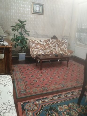 Otaqların satışı: 1 mərtəbəli kürsülü 4 otaqlı həyət evi 100 kv ev həyətlə birlikdə 2 -da lalafo.az — 2 Otaqların satışı: 1 mərtəbəli kürsülü 4 otaqlı həyət evi 100 kv ev həyətlə birlikdə 2 — 2