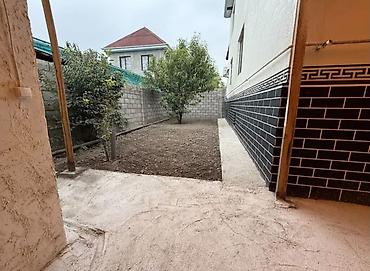 Долгосрочная аренда домов: 200 м², 6 комнат — 18