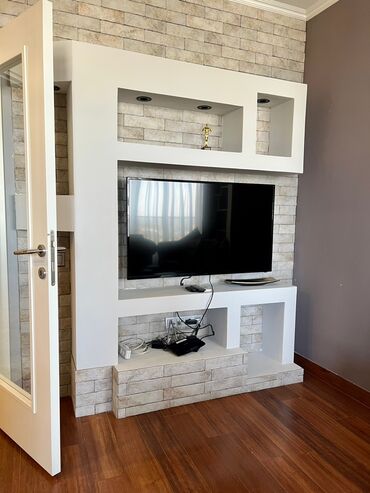 Долгосрочная аренда квартир: 3 комнаты, Агентство недвижимости, Без подселения, С мебелью полностью — 6