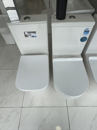 унитаз: Bu ağ rəngli unitazlar keramikadan hazırlanıb və hamam otaqları üçün