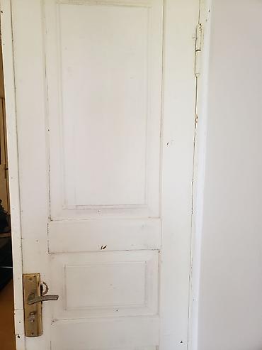 Ev və bağ: Ağ rəngli taxta otaq qapıları – klassik panel dizayn - Material — 4