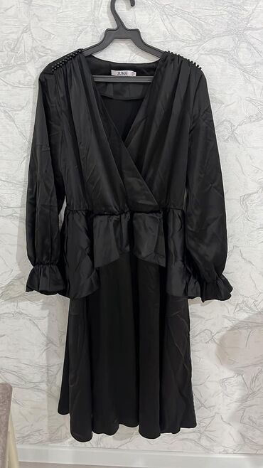 вечернее чёрное платье: Вечернее платье, 3XL (EU 46)