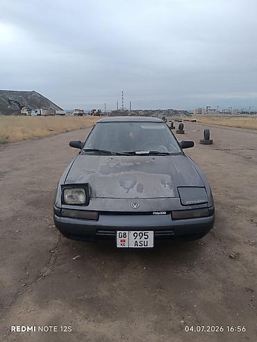 Mazda: Mazda 323: 1991 г., 1.6 л, Механика, Бензин, Хэтчбэк — 2