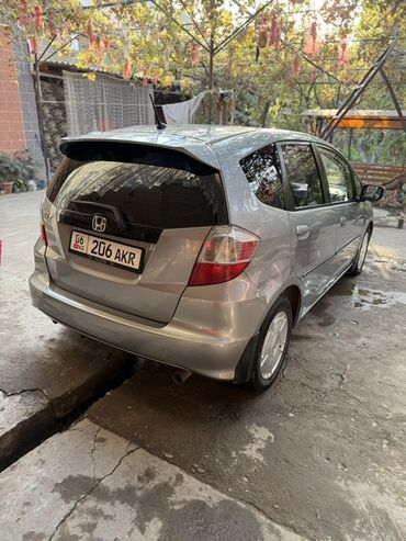 хундай саната нф: Honda Fit: 2010 г., Хетчбек
