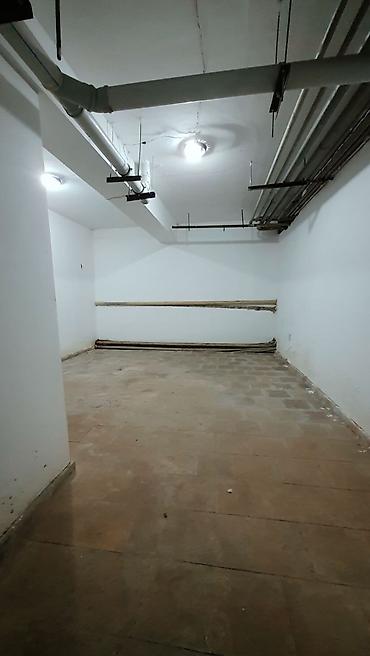 Продажа другой коммерческой недвижимости: Продам коммерческое помещение площадью 250м2 цокольный этаж. Есть — 4