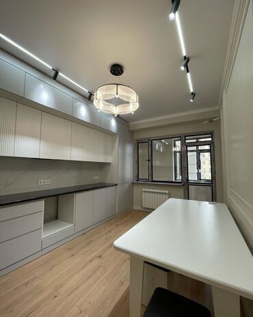 квартира за 10 тысяч в месяц: 3 комнаты, 100 м², Элитка, 10 этаж, Евроремонт
