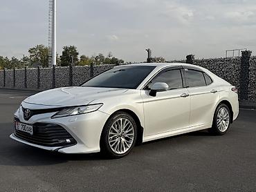 Toyota Camry: 2018 г., 2.5 л, Автомат, Бензин, Седан at lalafo.kg Toyota Camry: 2018 г., 2.5 л, Автомат, Бензин, Седан