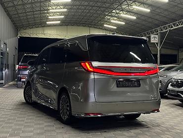 alba: Lexus LM: 2025 г., Автомат, Гибрид — 2