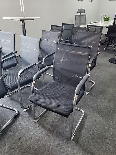 Ofis mebeli: Ofis ziyarətçi/kafe oturacağı – mesh arxa, parça oturacaq, xrom metal — 3