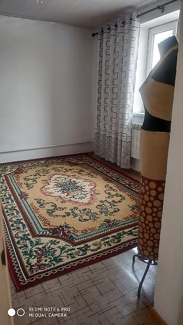 Продажа коттеджей и домов: Ак Ордо 2. Чон Аксуу көчөсүнөн үй сатылат. Үйдүн жанында 4 бөлмөлүү — 4