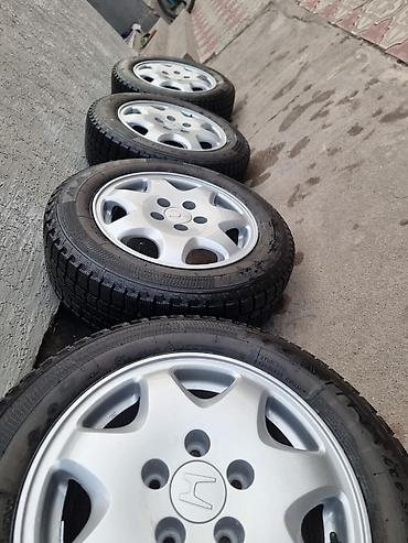 Шины и диски: Комплект: 4 легкосплавных диска Honda + зимние шины Maxxis Premitra — 2