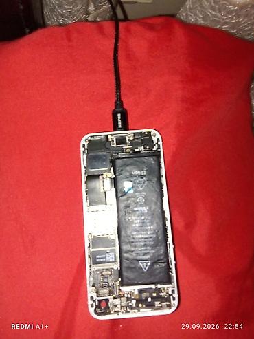 Apple iPhone: IPhone 5s, 32 GB, Ağ, Zəmanət, Kredit, Qırıq — 2