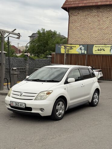 обмен на ист: Toyota ist: 2003 г., 1.3 л, Автомат, Бензин
