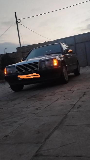 mercedes 170 b: Mercedes-Benz 190: 1.8 l | 1990 il Sedan — 3