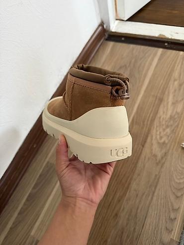 кок талаа: UGG мужские/женские утепленные полуботинки-дутики. - Оригинальный — 3