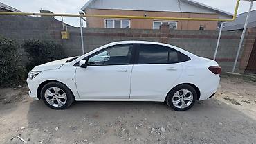 cs75 plus: Chevrolet Onix: 2020 г., 1 л, Автомат, Бензин, Седан — 2