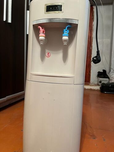 baku electronics dispenser: Su dispenseri 95 azn. Tecili satilir‼️. Tam islekdir. Unvan Yasamal