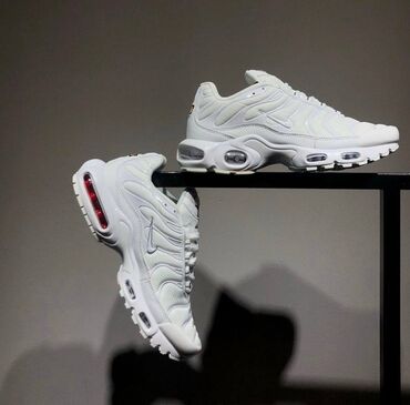 обувь белая: Nike TN Plus White 📏 36,40,42,43,44 — Качество 😍 — Живое фото 📷
