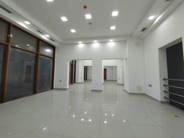 Mağazalar: Xırdalan şəhərinin mərkəzindəHeydər Əliyev prospektində ümumi — 10