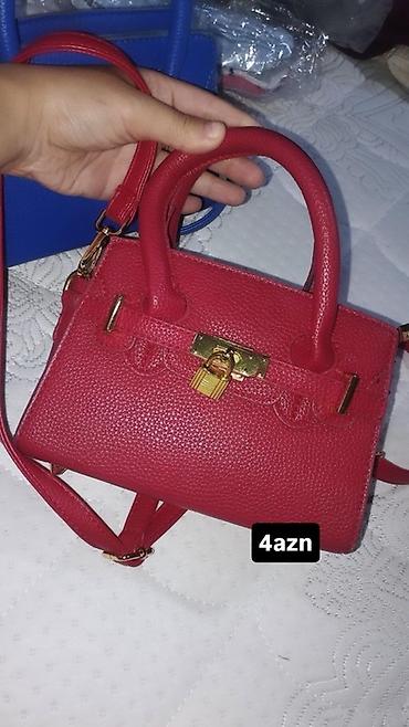 Yumşaq oyuncaqlar: - Yumşaq oyuncaqlar dəsti: açıq şaftalı rəngli ayıcıq (boğazında mavi — 8