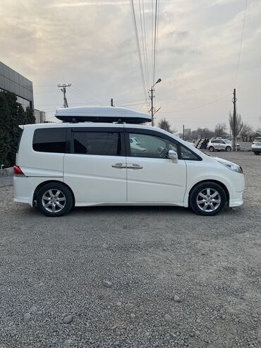 Honda: Honda Stepwgn: 2005 г., 2 л, Автомат, Бензин, Минивэн — 4