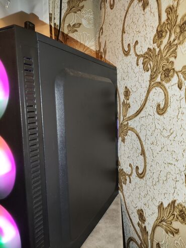 Korpuslar: RGB fanlı oyun/iş kompüter korpusu - Ön paneldə 3 ədəd 120 mm ARGB — 3