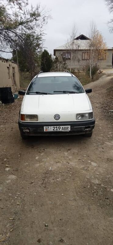 Volkswagen: Volkswagen Passat: 1990 г., 2 л, Механика, Бензин, Универсал