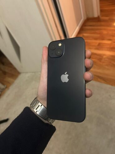 Apple iPhone: IPhone 13, Qara, Simsiz şarj — 10