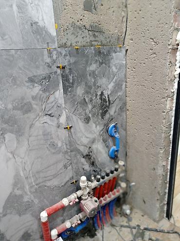 Укладка плитки: Резка плитки, Подготовка стен для укладки, Укладка плитки на откосы, окна, двери | Керамическая плитка, Мозаичная плитка, Мраморная плитка | Вертикальная укладка, Раскладка ковром, Раскладка в разбежку Больше 6 лет опыта — 14