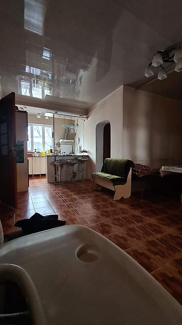 Продажа коттеджей и домов: ❗ПРОДАЮ на ПЕРВОЙ ЛИНИИ по ул. МЕДЕРОВА под БИЗНЕС, 4-х комнатный дом! at lalafo.kg — 11 Продажа коттеджей и домов: ❗ПРОДАЮ на ПЕРВОЙ ЛИНИИ по ул. МЕДЕРОВА под БИЗНЕС, 4-х комнатный дом! — 11