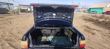 Audi: Audi 100: 1989 г., 2 л, Механика, Бензин, Седан — 13