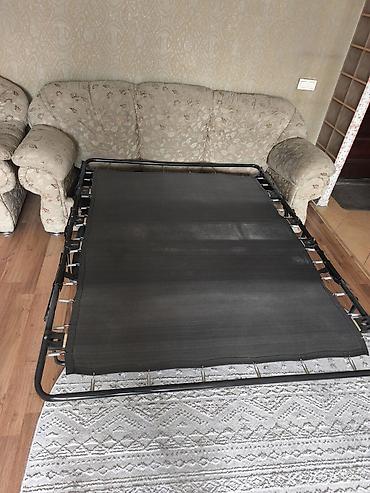 Прямые диваны: Прямой диван, Б/у — 4
