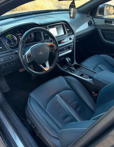 Hyundai: Hyundai Sonata: 2018 г., 2 л, Автомат, Гибрид, Седан — 10