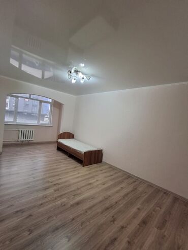 узак монотко квартира керек: 1 комната, 41 м², 106 серия улучшенная, 2 этаж, Косметический ремонт
