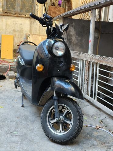 tufan mapet: Honda - VOLTA VS2, 50 sm3, 2023 il, 9000 km