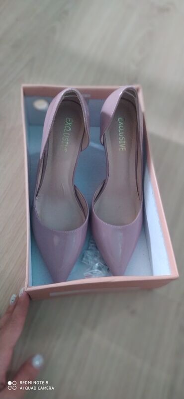 продаю женские туфли: Туфли 38, цвет - Розовый