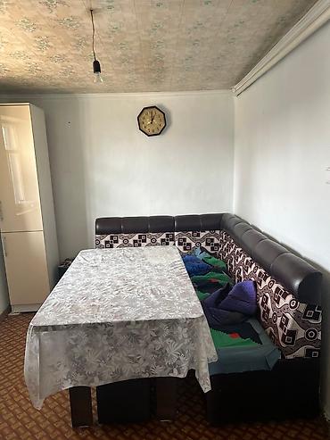 Продажа коттеджей и домов: Продается дом участок 6 соток. 5 комната поровое отопление и — 7