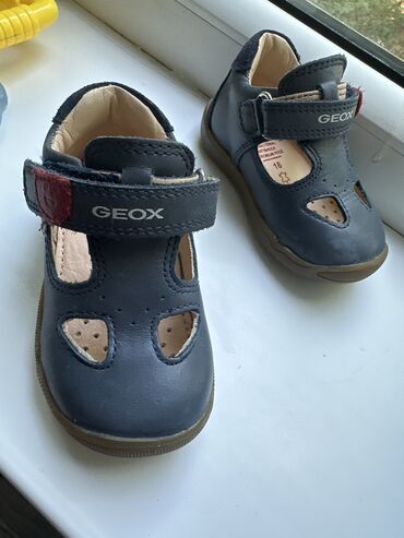 детская турецкая обувь: Продаю обувь для ребенка !абсалютно новые !заказывала с сайта размер