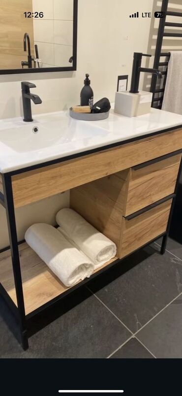 Hamam üçün aksessuarlar: Məhsul: Hamam üçün müasir mebel və aksesuarlar dəsti Təsvir: - Divara — 4