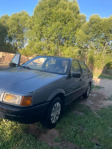 авто запчас бишкек: Volkswagen Passat: 1990 г., 1.8 л, Механика, Бензин, Седан
