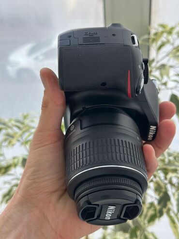 nikon d: Nikon D5200. Ideal vəziyyətdədir,heç bir problemi