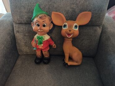 Plišane igračke: Dve stare gumene igračke: Pinokio visine oko 35cm kome se može na lalafo.rs — 2 Plišane igračke: Dve stare gumene igračke: Pinokio visine oko 35cm kome se može — 2