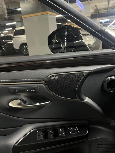 Lexus: Lexus ES: 2020 г. — 17