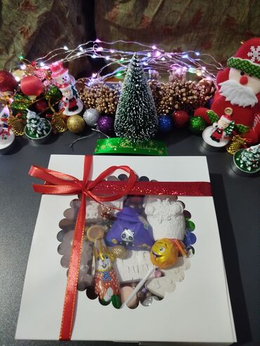 Hədiyyə bağlamaları: Hədiyyə qutusu, Yeni, rəng - Ağ, Ödənişli çatdırılma — 2