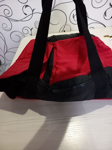 терма сумка: Термо сумка сатылат 
пицца сумка 
абалы жакшы