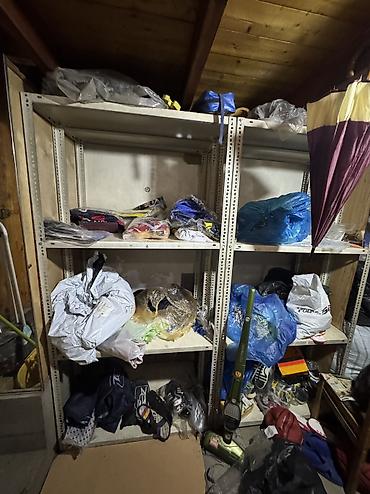 Digər idman və istirahət malları: Mağaza bağlanır bütün vitrinlər satılır divardakı takta vitrin — 9