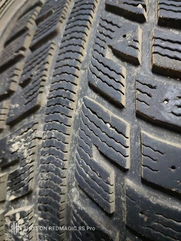 покупаем шины бу на переработку цена: Зимние шины, размер 225/60 R16 102T XL. 5000сом пара