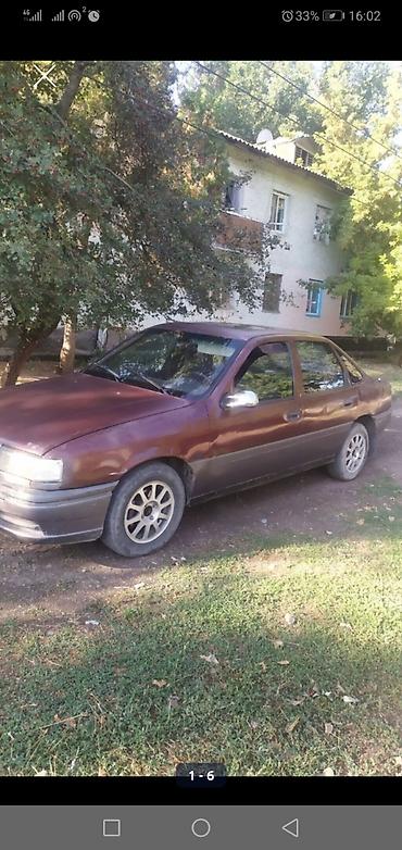 ход: Opel Vectra: 1991 г., 1.5 л, Механика, Бензин, Седан — 4